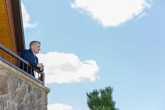 2018 28 04 groom and groomsmen1018.jpg