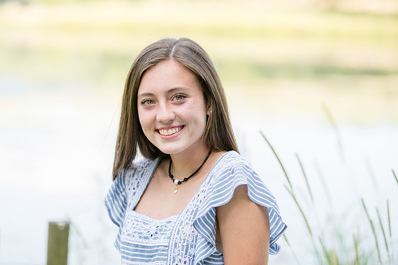 2018_Maddy_Senior-1.jpg
