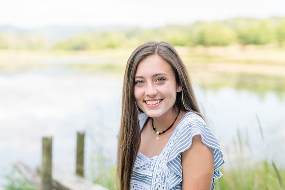 2018_Maddy_Senior-13.jpg
