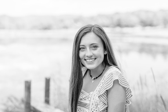 2018_Maddy_Senior-13-2.jpg