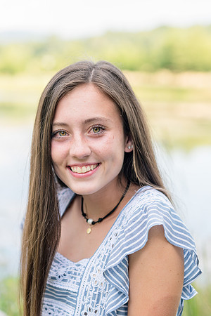 2018_Maddy_Senior-15.jpg