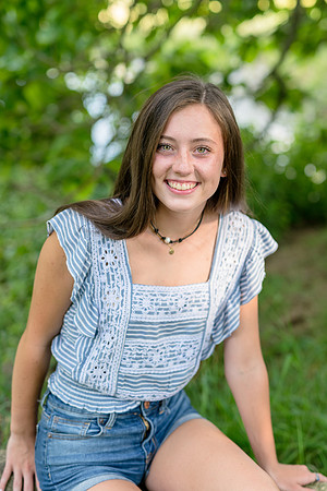 2018_Maddy_Senior-20.jpg