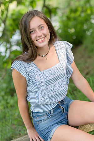 2018_Maddy_Senior-21.jpg