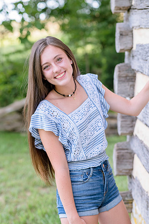 2018_Maddy_Senior-28.jpg
