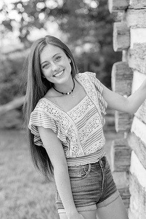 2018_Maddy_Senior-28-2.jpg