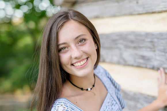 2018_Maddy_Senior-31.jpg