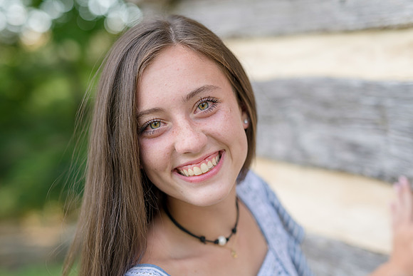 2018_Maddy_Senior-33.jpg