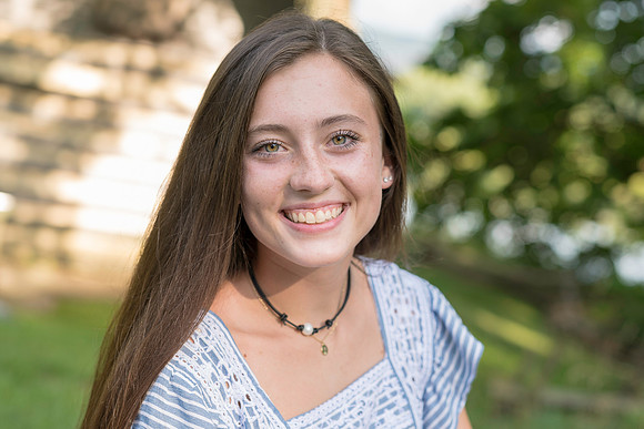 2018_Maddy_Senior-47.jpg