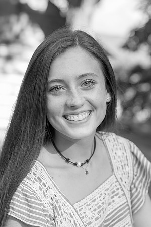 2018_Maddy_Senior-48-2.jpg