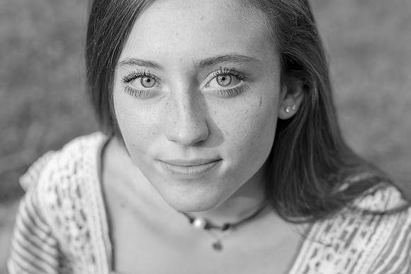 2018_Maddy_Senior-54-2.jpg