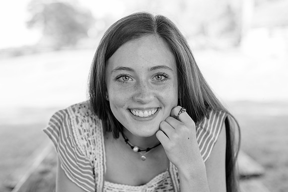 2018_Maddy_Senior-55-2.jpg