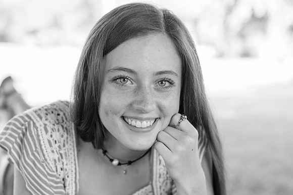 2018_Maddy_Senior-59-2.jpg