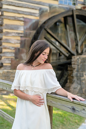 2018_Maddy_Senior-76.jpg