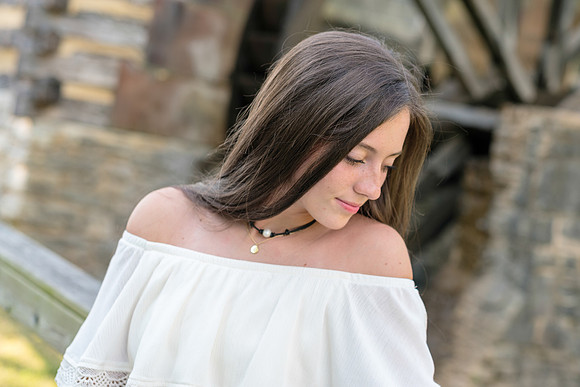 2018_Maddy_Senior-79.jpg
