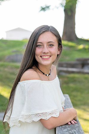 2018_Maddy_Senior-95.jpg
