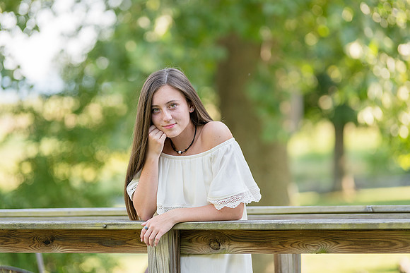 2018_Maddy_Senior-100.jpg