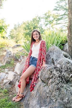 2018_Maddy_Senior-114.jpg
