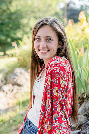 2018_Maddy_Senior-122.jpg