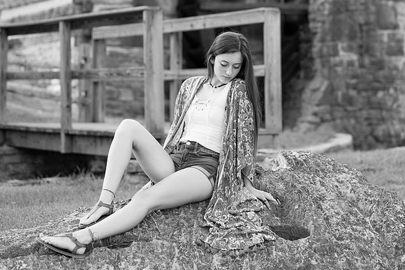 2018_Maddy_Senior-128-2.jpg