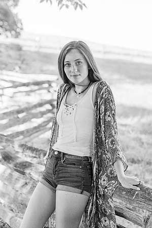 2018_Maddy_Senior-130-2.jpg