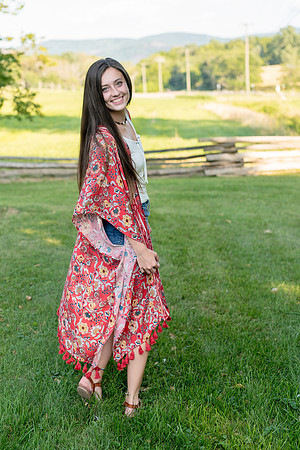 2018_Maddy_Senior-135.jpg