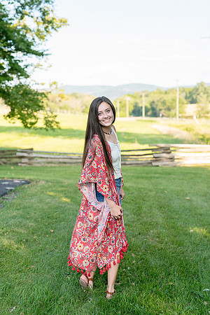 2018_Maddy_Senior-136.jpg
