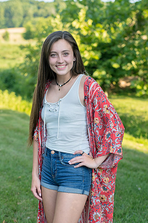 2018_Maddy_Senior-141.jpg