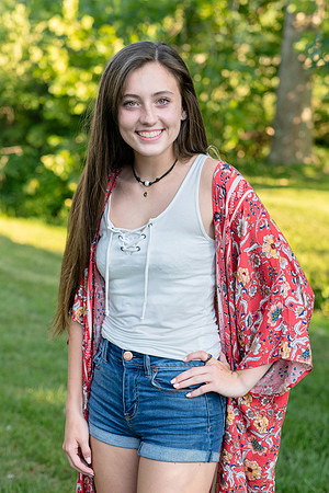 2018_Maddy_Senior-144.jpg