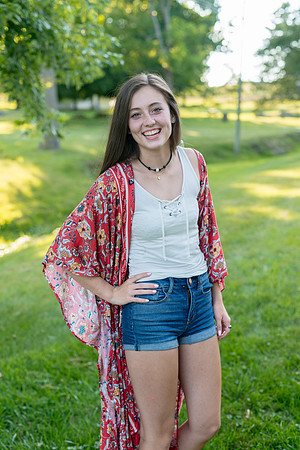 2018_Maddy_Senior-145.jpg