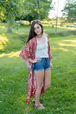 2018_Maddy_Senior-149.jpg