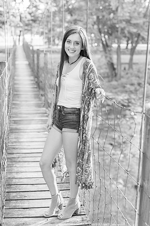 2018_Maddy_Senior-156-2.jpg